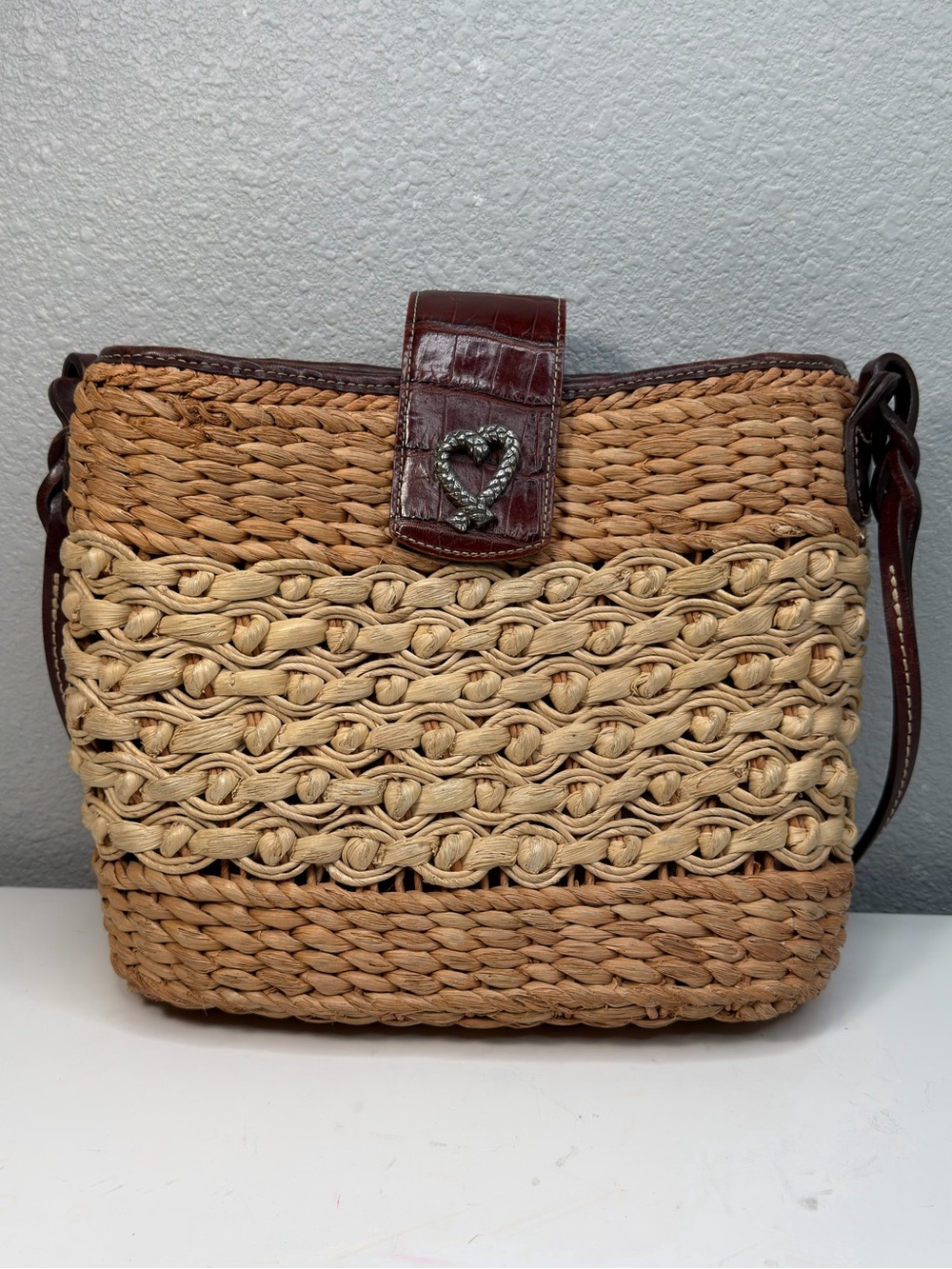 BRIGHTON Knot Woven Raffia Straw Brown Leather Trim Heart Handbag Bag Purse